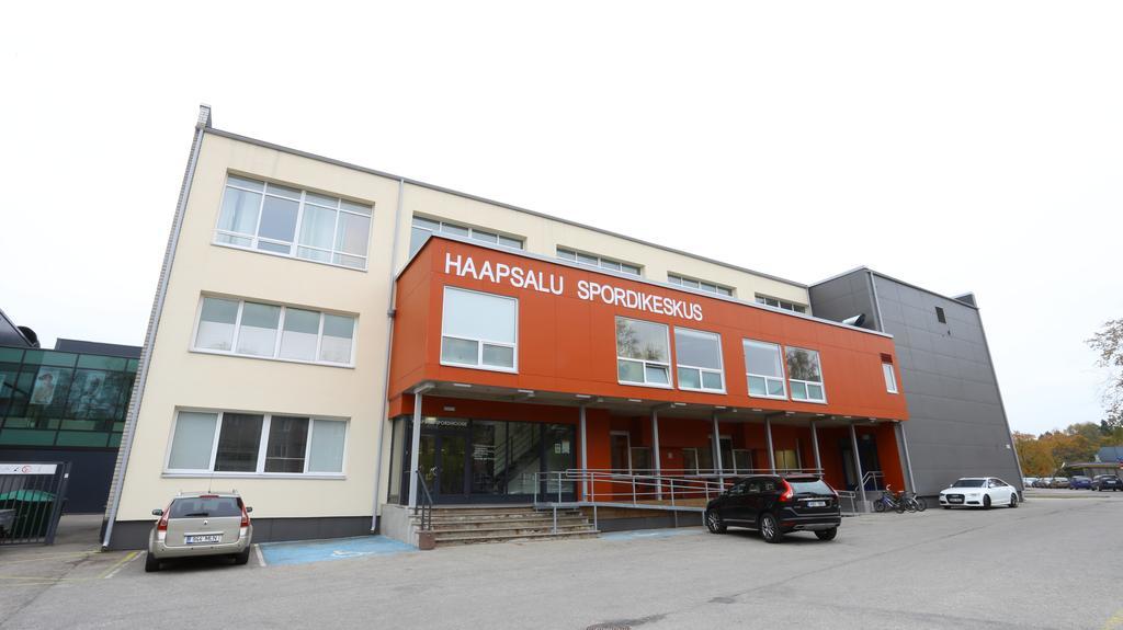 Sports Centre Haapsalu Hostel Eksteriør bilde